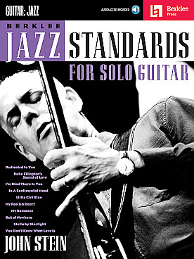 Illustration de Jazz standards for solo guitar